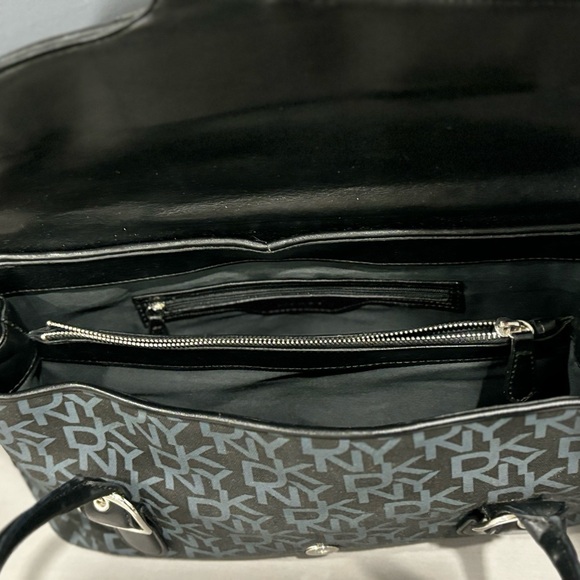 Vintage DKNY Bag and Wallet Combo! - Picture 4 of 8